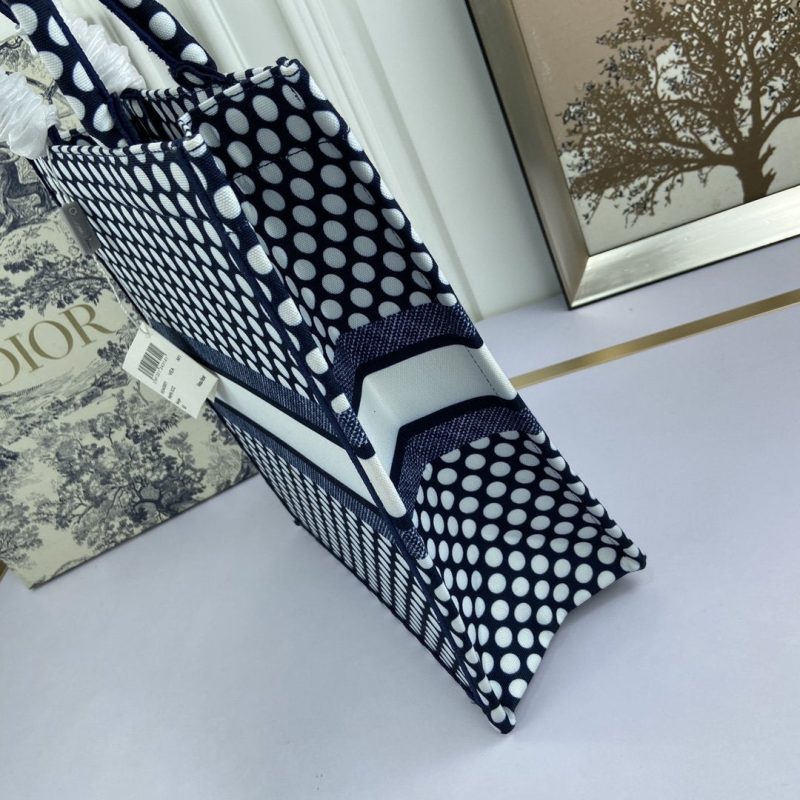 LW - Luxury Handbags DIR 115 - Image 5