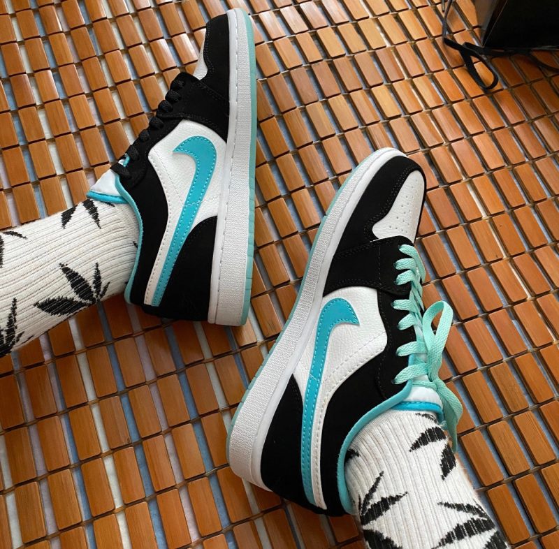 LW - AJ1 Black and Green toes - Image 3