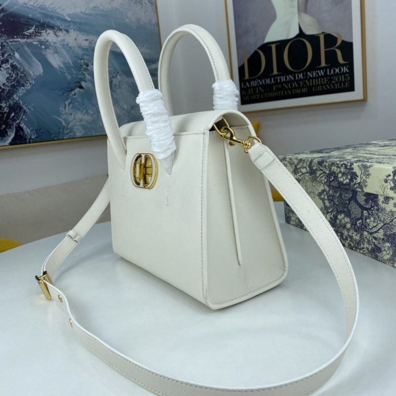 LW - Luxury Handbags DIR 078 - Image 3