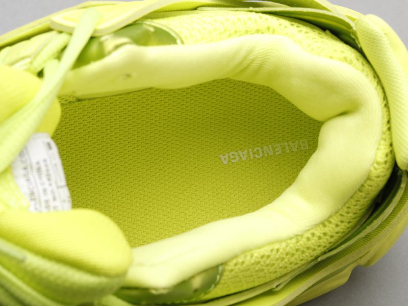 LW - Bla Track FluoresLWnt Yellow Sneaker - Image 7