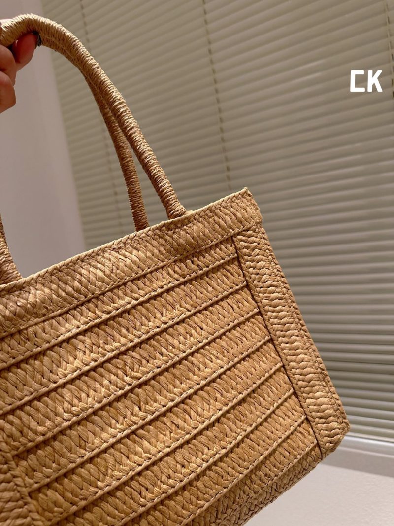 LW - Luxury CHL 496 - Image 3