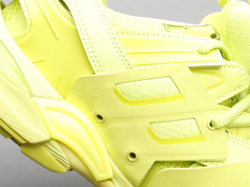 LW - Bla Track FluoresLWnt Yellow Sneaker - Image 8