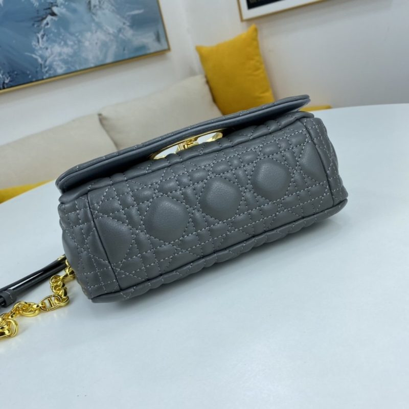 LW - Luxury Handbags DIR 071 - Image 4