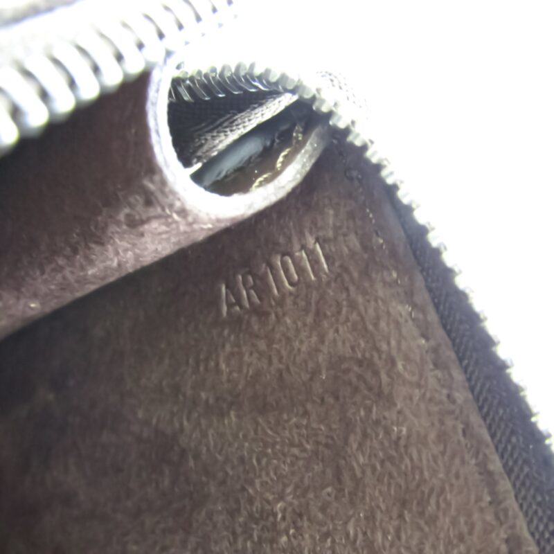Louis Vuitton Epi Pochette Accessoires 24 M5294D Handbag Mocha AWE - Image 9