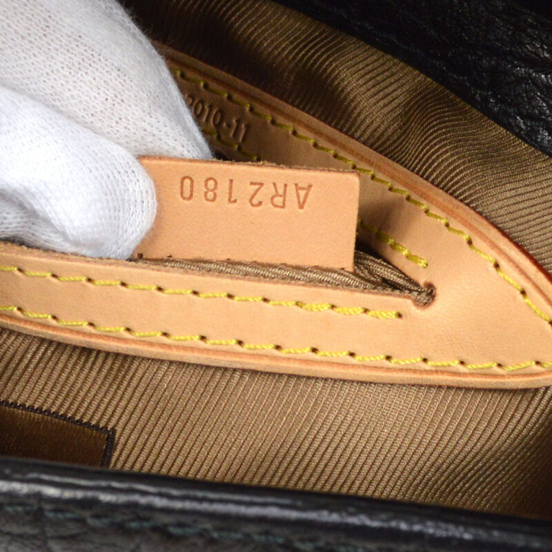 LOUIS VUITTON 2010 JAIS MANEGE MONOGRAM FLEUR DUGE M40435 AWE - Image 9