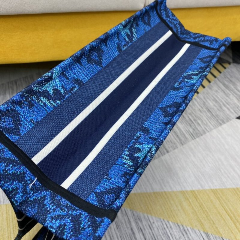 LW - Luxury Handbags DIR 064 - Image 8