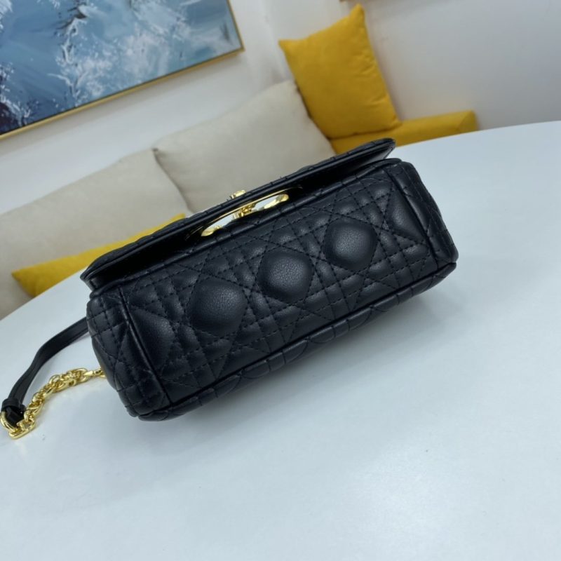 LW - Luxury Handbags DIR 067 - Image 8