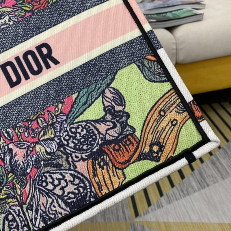 LW - Luxury Handbags DIR 062 - Image 3
