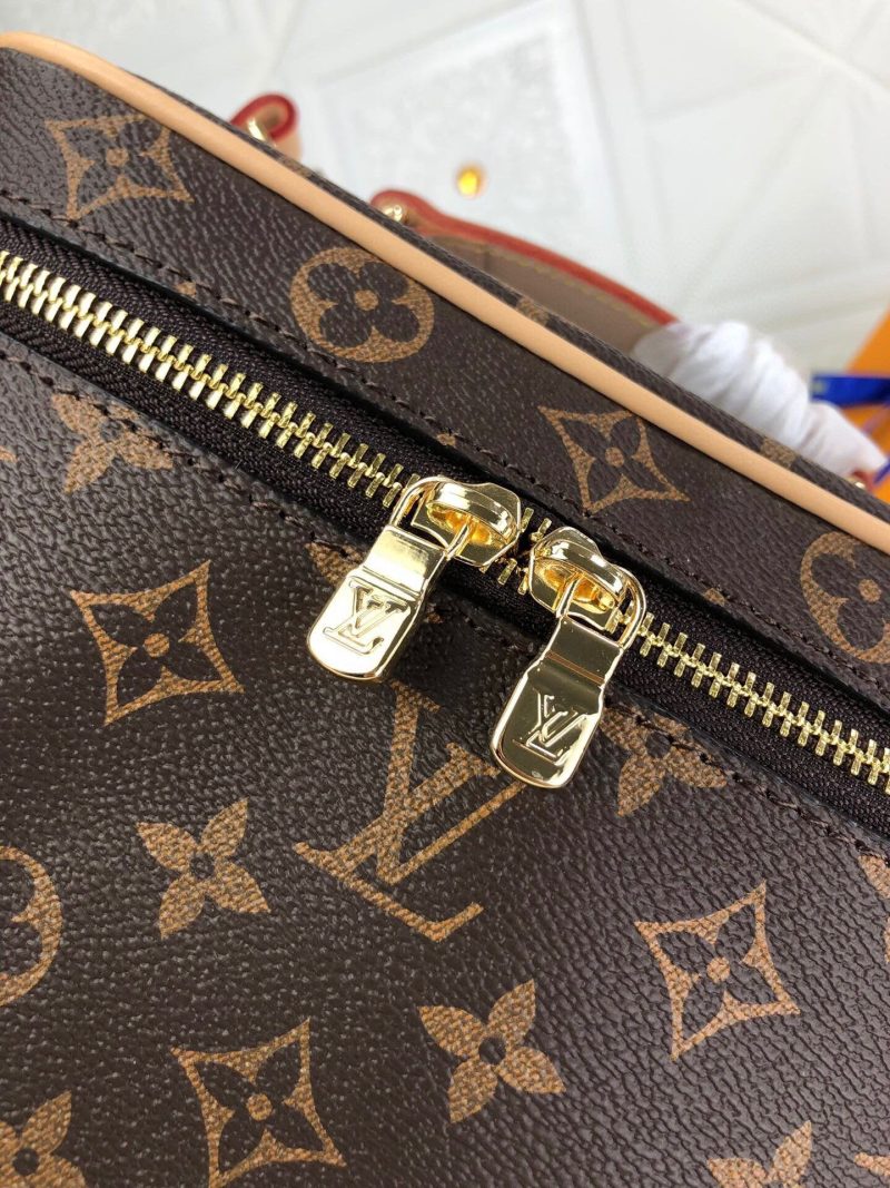 LW - Luxury Handbags LUV 023 - Image 4