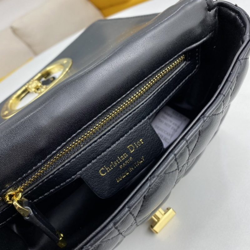 LW - Luxury Handbags DIR 067 - Image 5