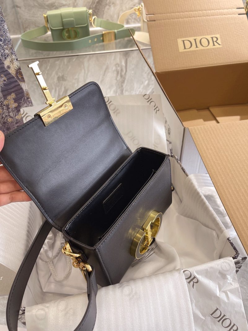 LW - Luxury Handbags DIR 046 - Image 2