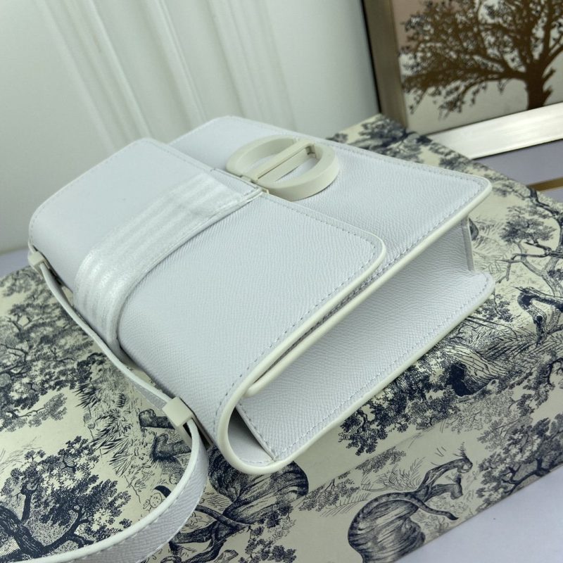 LW - Luxury Handbags DIR 094 - Image 3