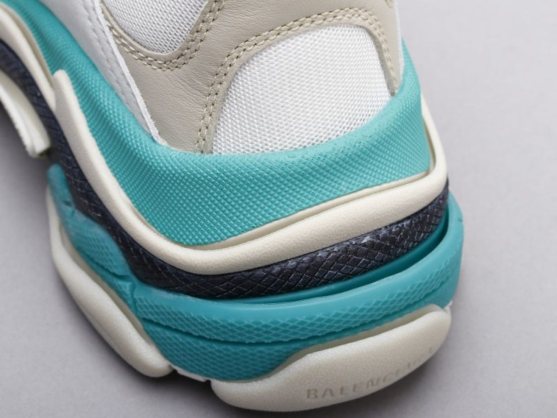 LW - Bla Triple S Tiffany Green Sneaker - Image 7