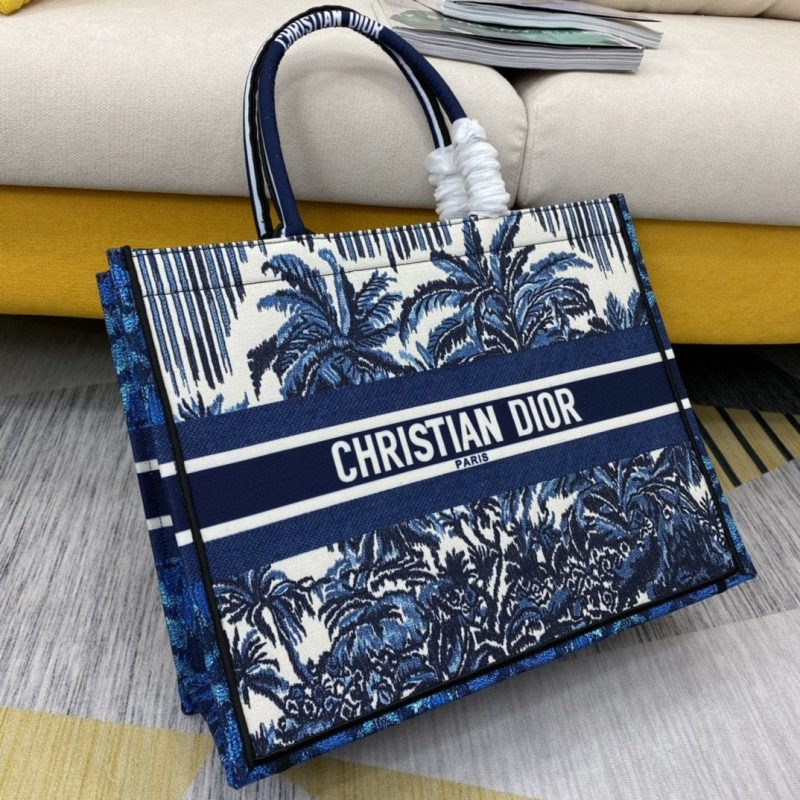 LW - Luxury Handbags DIR 064 - Image 4