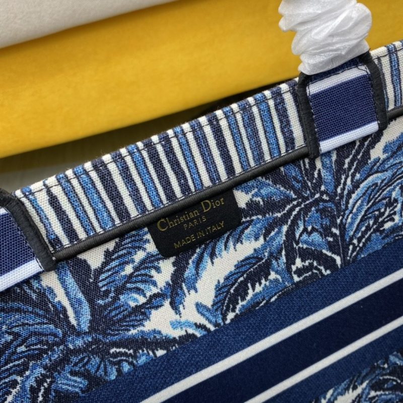 LW - Luxury Handbags DIR 064 - Image 6