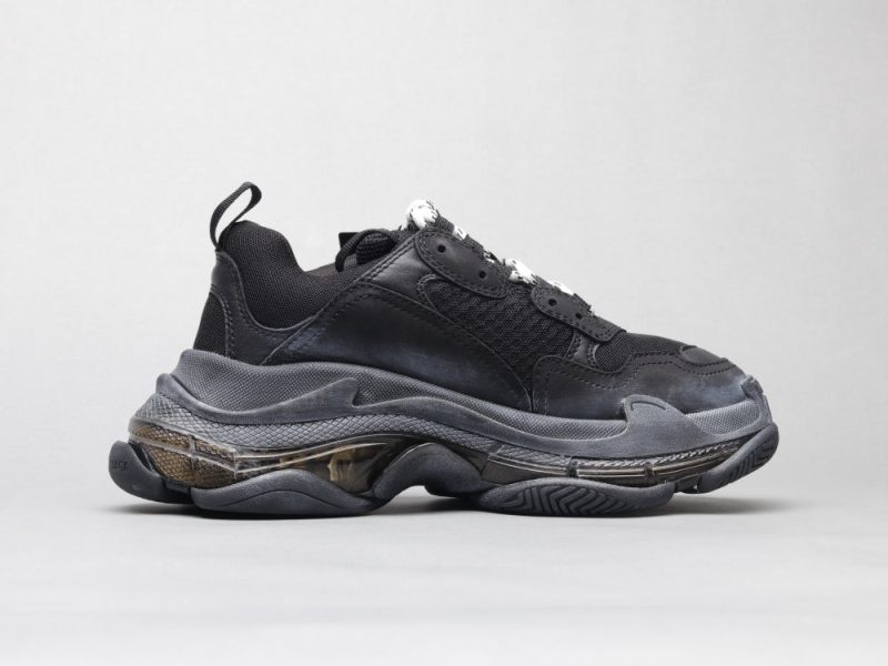 LW - Bla Triple S Air Cushion Black Sneaker - Image 2