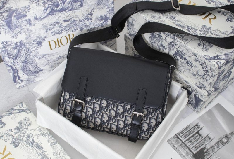 LW - Luxury Handbags DIR 095 - Image 3