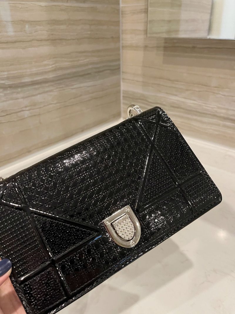 LW - Luxury Handbags DIR 044 - Image 7