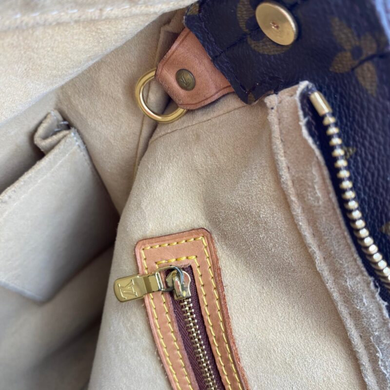 Louis Vuitton Looping GM TWS AWE - Image 19