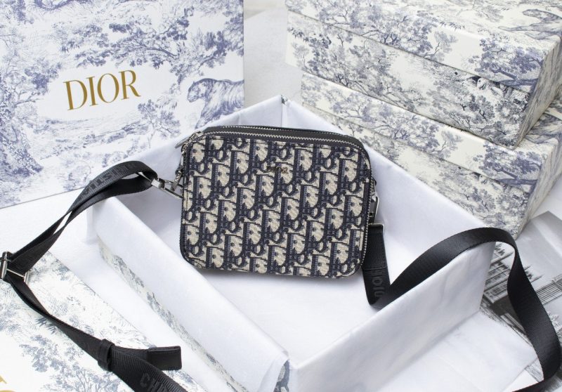 LW - Luxury Handbags DIR 096 - Image 3