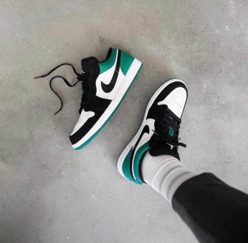 LW - AJ1 black and green toes - Image 3