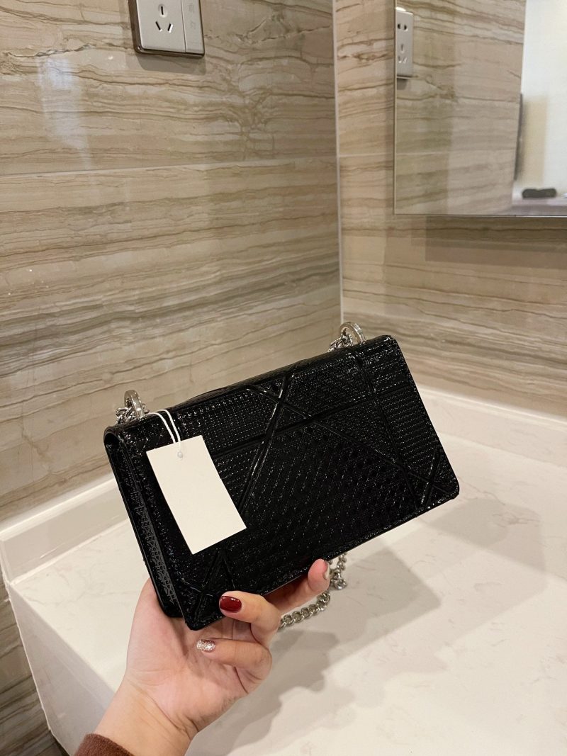 LW - Luxury Handbags DIR 044 - Image 8