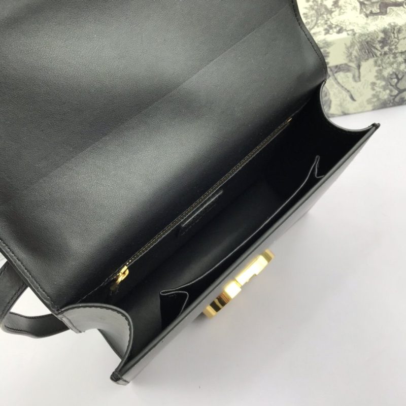 LW - Luxury Handbags DIR 089 - Image 3