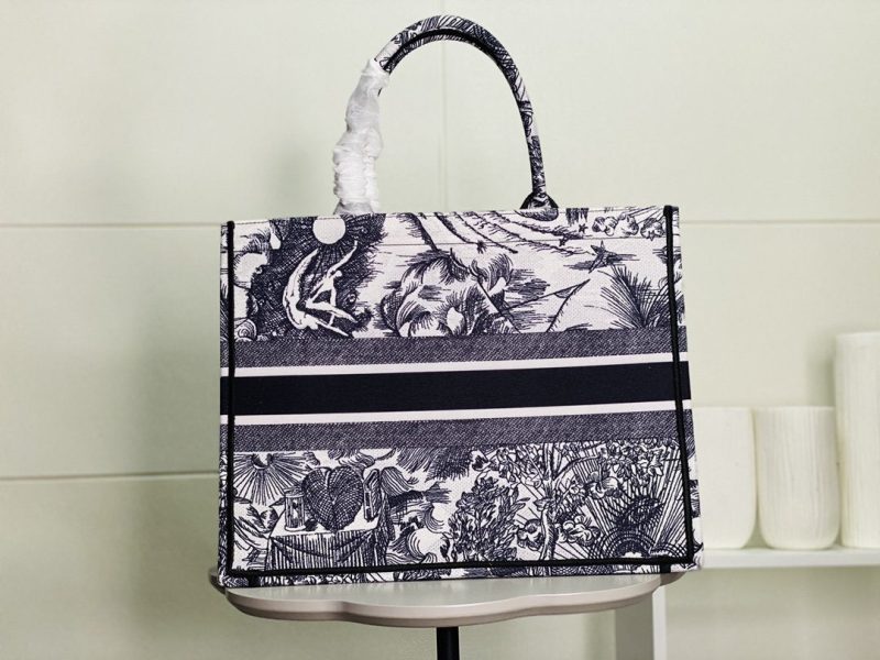LW - Luxury Handbags DIR 119 - Image 9