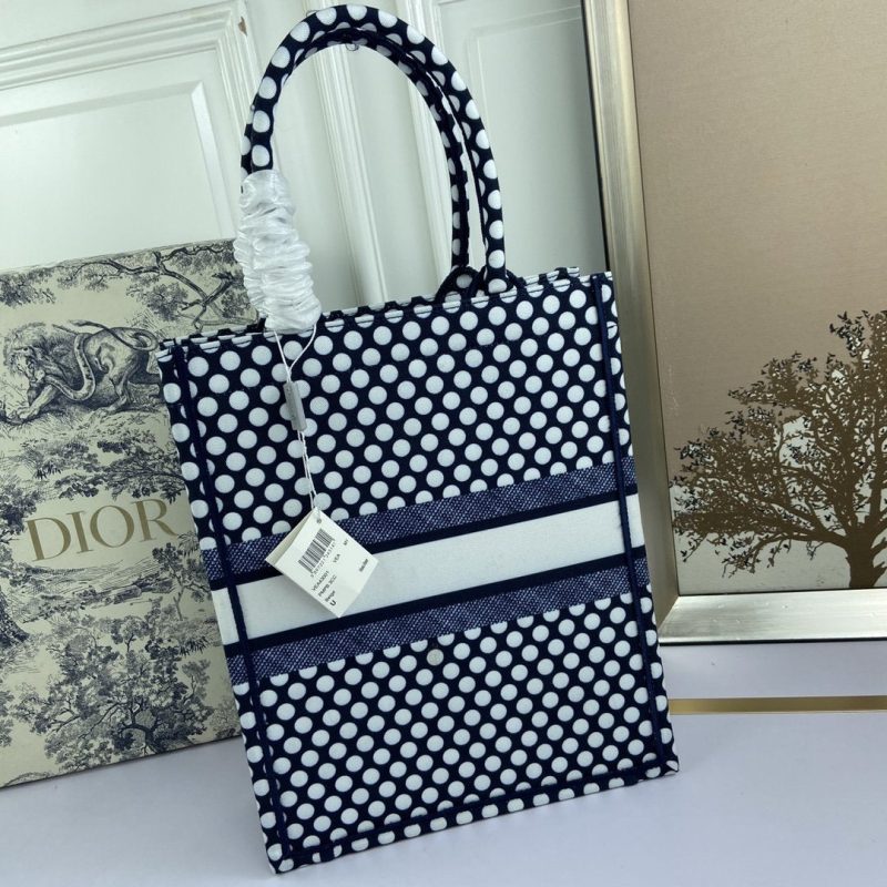 LW - Luxury Handbags DIR 115 - Image 8