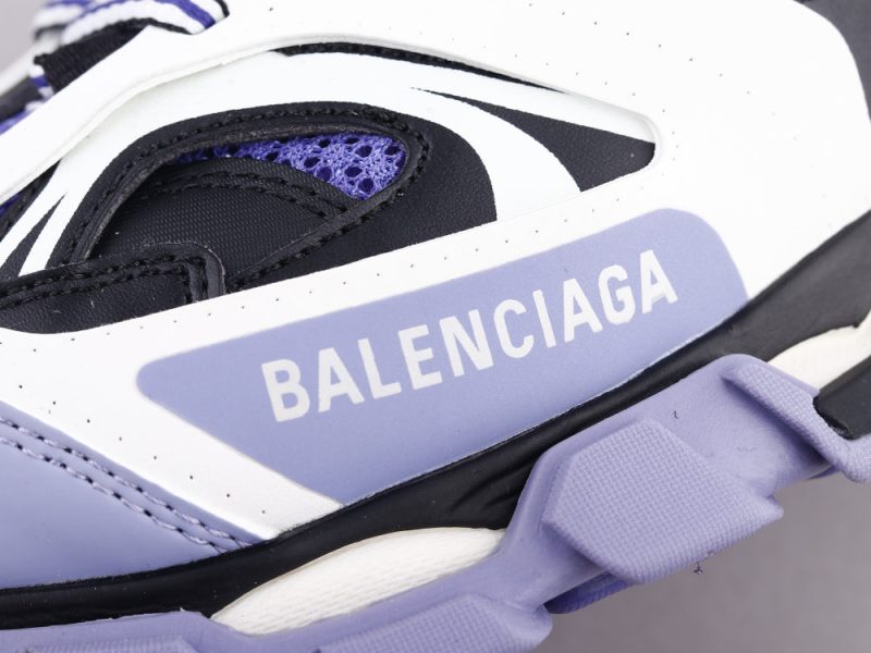 LW - Bla Track Three Generations Sneaker - Image 7