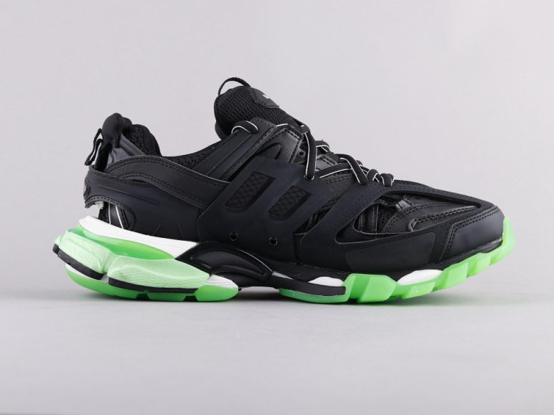 LW - Bla Track Three Generations Black Sneaker - Image 5