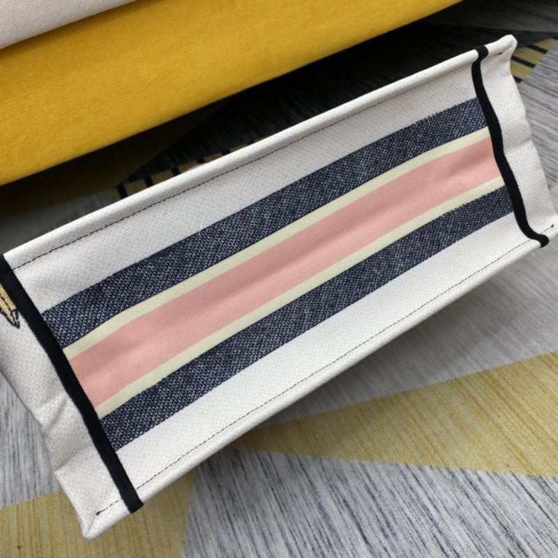 LW - Luxury Handbags DIR 062 - Image 7