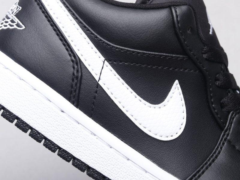 LW - AJ1 red panda - Image 7