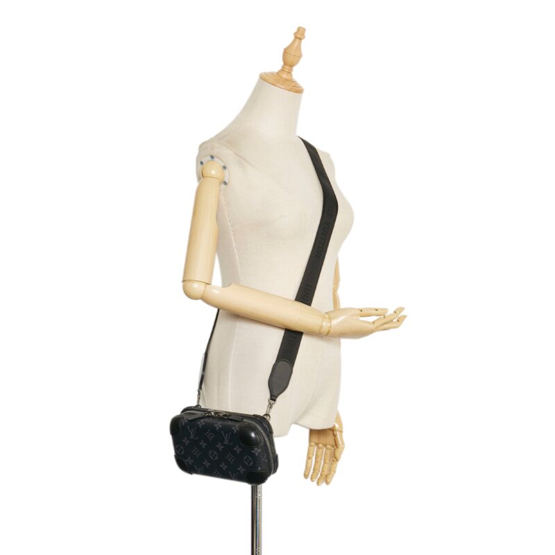 Louis Vuitton Horizon Belt Bag Monogram Eclipse Canvas AWE - Image 9