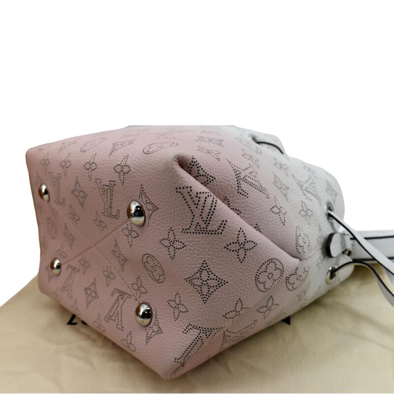 LOUIS VUITTON Bella Mahina Calf Leather Crossbody Bag Lilas AWE - Image 6
