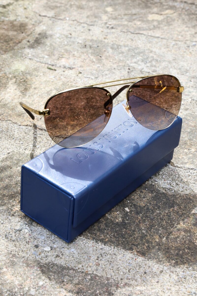 LOUIS VUITTON Clockwise Sunglasses MNG AWE