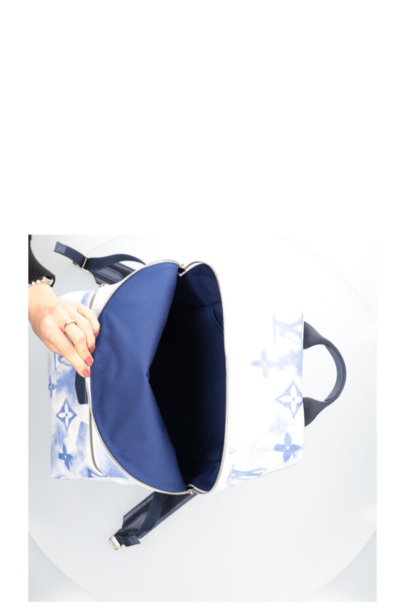 LOUIS VUITTON Discovery Backpack PM Watercolor MNG Blue AWE - Image 11