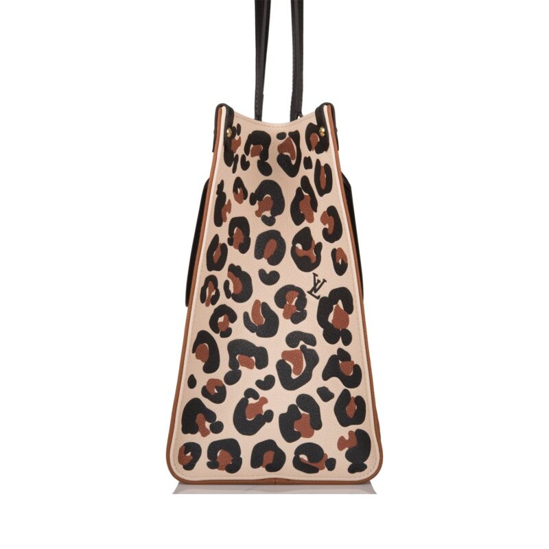 Louis Vuitton Caramel Wild At Heart Empreinte Giant Monogram OnTheGo MM AWE - Image 3