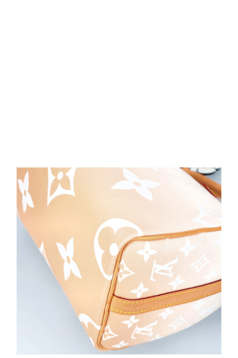 LOUIS VUITTON By the Pool Speedy 25 AWE - Image 7