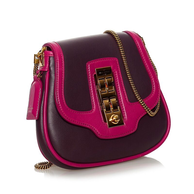Louis Vuitton Art Deco Trapezio (SHG-34783) AWE