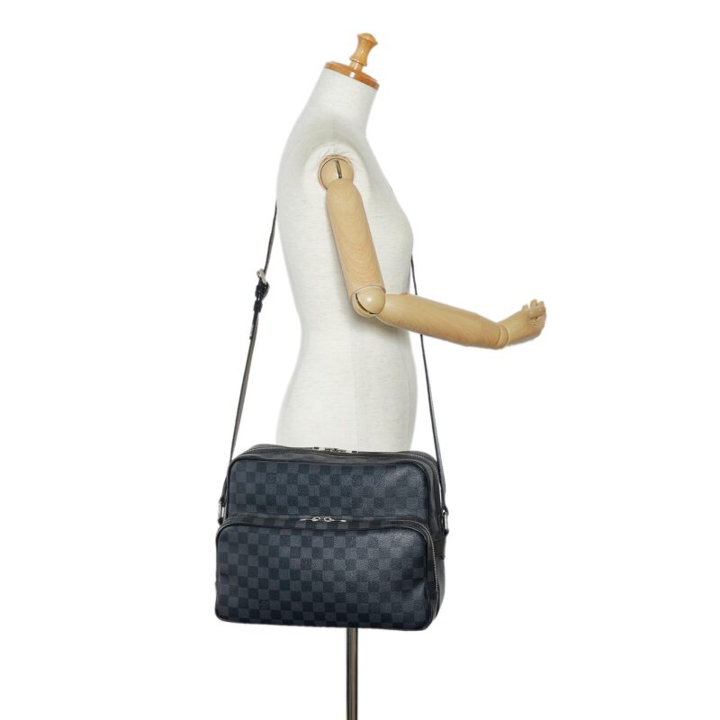 Louis Vuitton Damier Graphite Sac Leoh (SHG-kdNCxc) AWE - Image 4