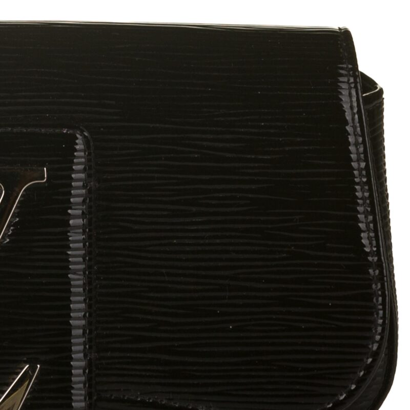 Louis Vuitton Electric Epi Sobe Clutch (SHG-34553) AWE - Image 7