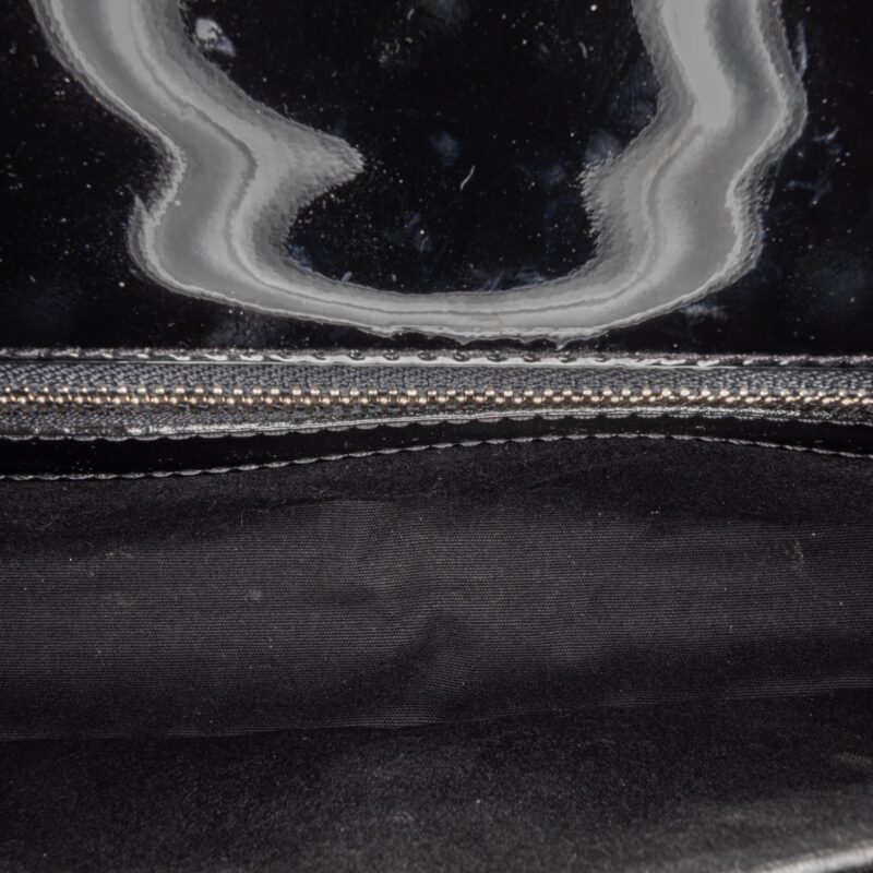 Louis Vuitton Electric Epi Sobe Clutch (SHG-34553) AWE - Image 5