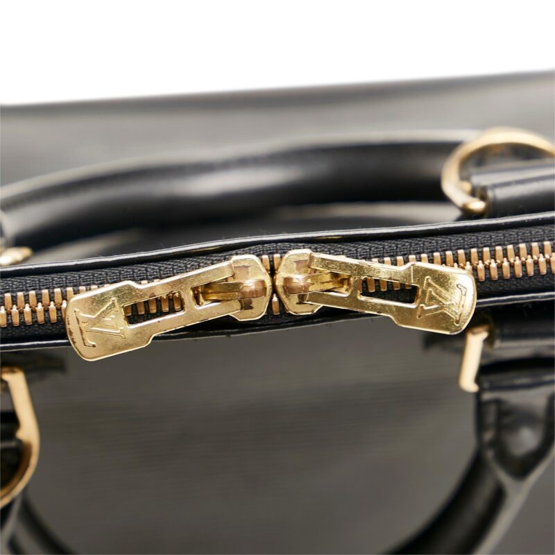 Louis Vuitton Epi Alma MM (SHG-35910) AWE - Image 9