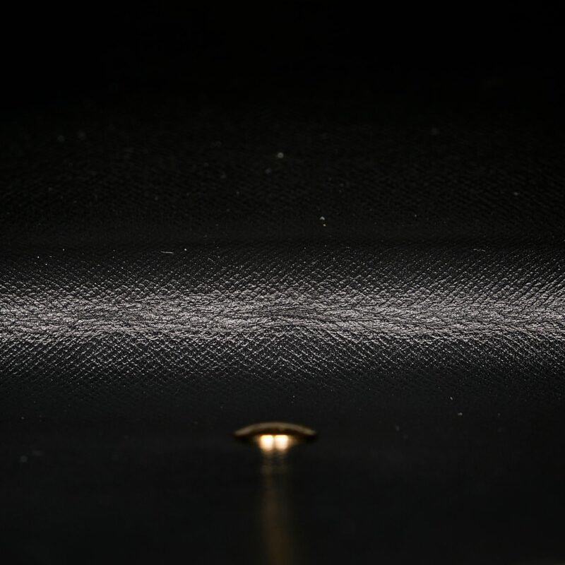 Louis Vuitton Epi Art Deco Clutch (SHG-27984) AWE - Image 5
