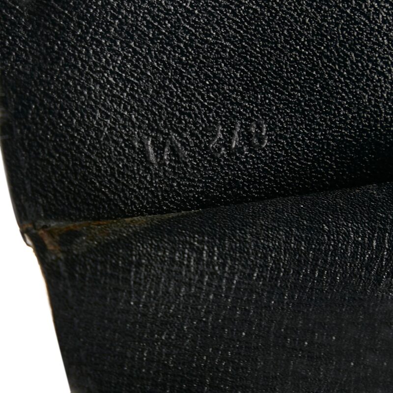 Louis Vuitton Epi Art Deco Clutch (SHG-v9Z15f) AWE - Image 7