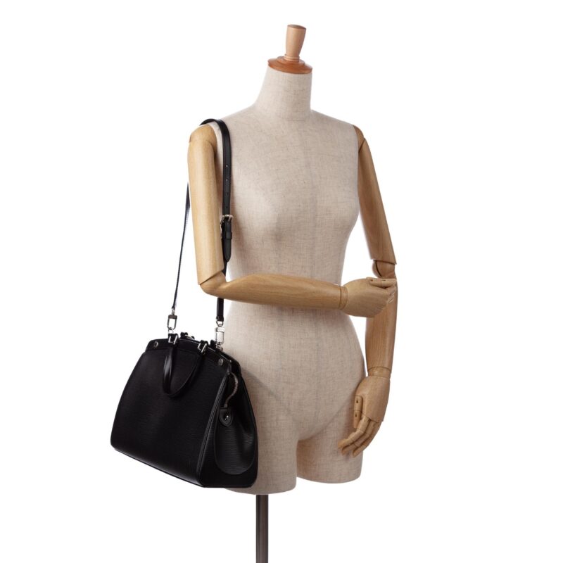 Louis Vuitton Epi Brea MM (SHG-LZxgwC) AWE - Image 4