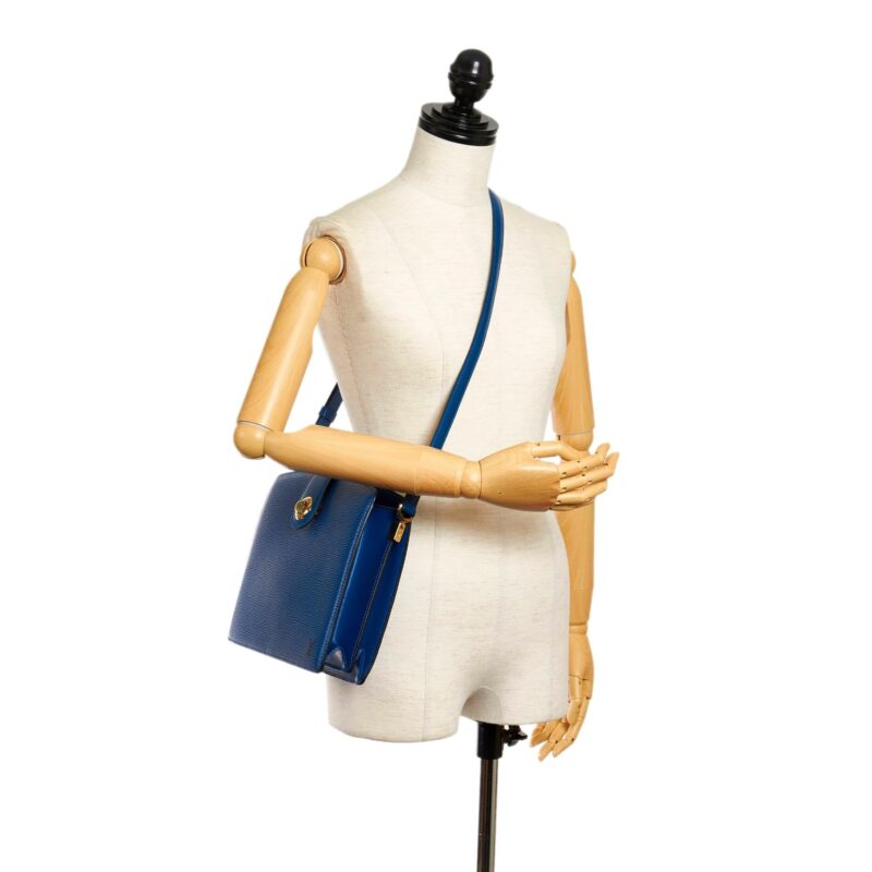 Louis Vuitton Epi Capucines (SHG-37266) AWE - Image 4