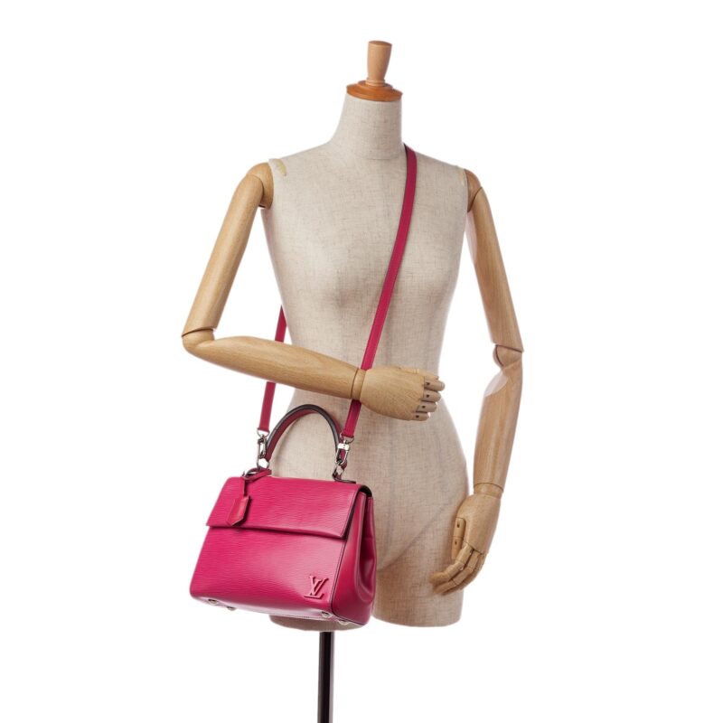 Louis Vuitton Epi Cluny BB (SHG-37668) AWE - Image 14
