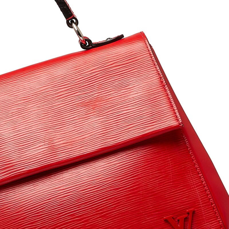 Louis Vuitton Epi Cluny BB (SHG-F2Ob66) AWE - Image 10